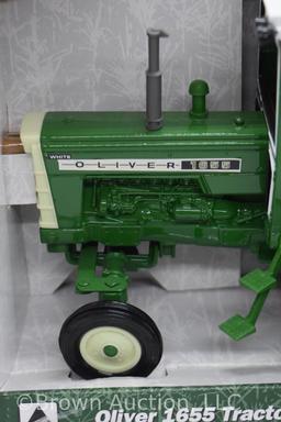Oliver 1655 die-cast tractor w/ Hiniker cab, 1:16 scale