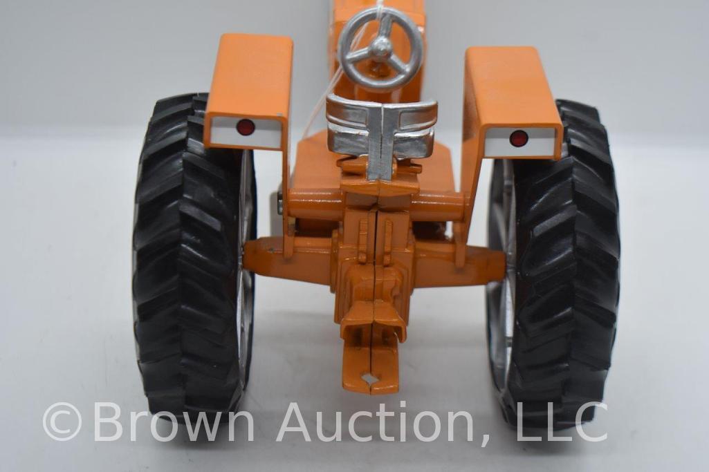 Minneapolis-Moline G850 die-cast tractor, 1:16 scale