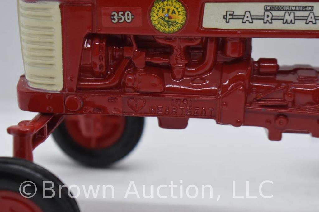 Farmall 350 die-cast tractor, 1:16 scale