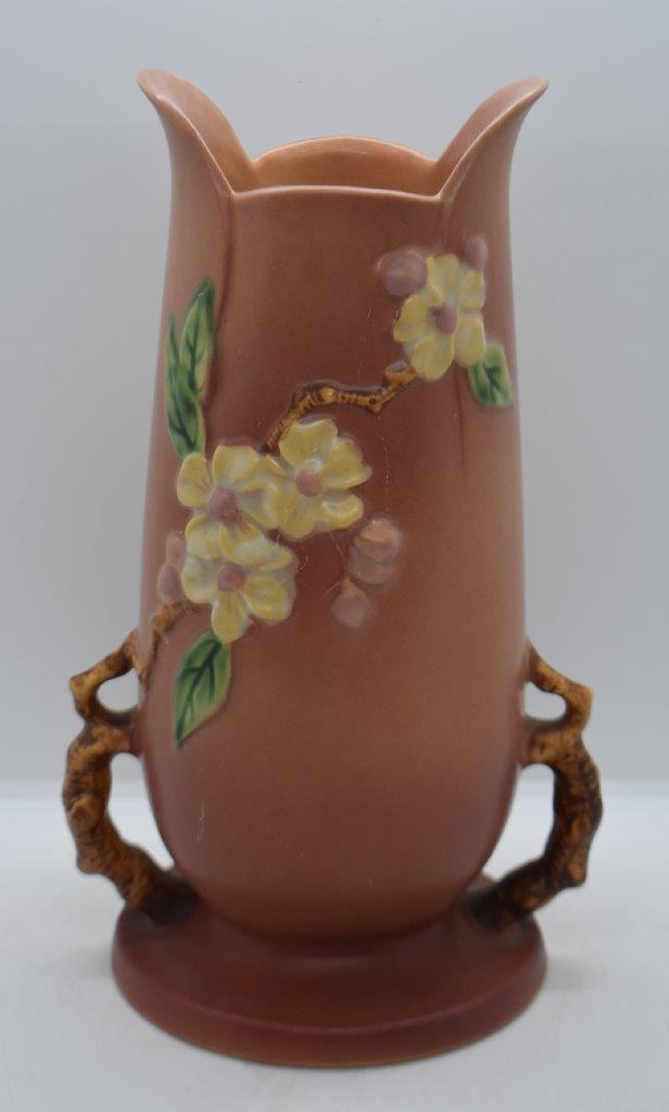 Roseville Apple Blossom 389-10" vase, pink