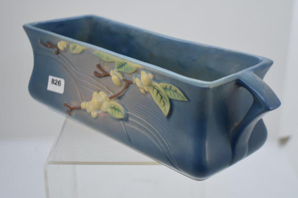 Roseville Snowberry 1WX-8" window box, blue