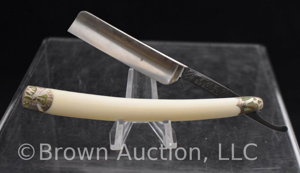 F.W. Engels/Special (Germany) straight razor w/matching box