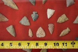 (25) Arrowheads, sizes ranging from 1-3"4