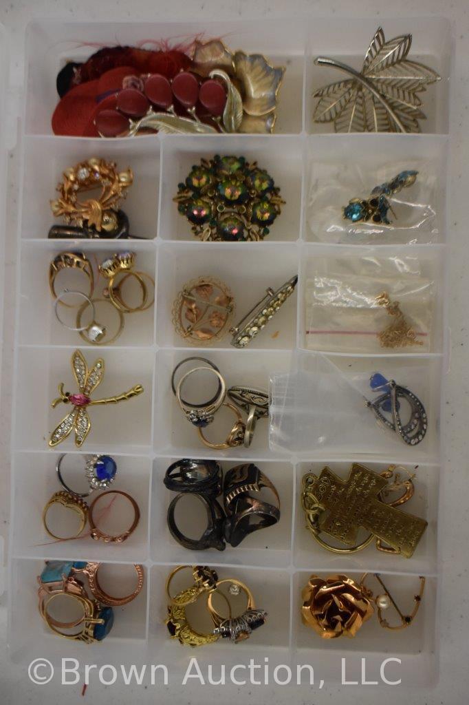 Assortment of jewelry - rings, brooches, bracelets