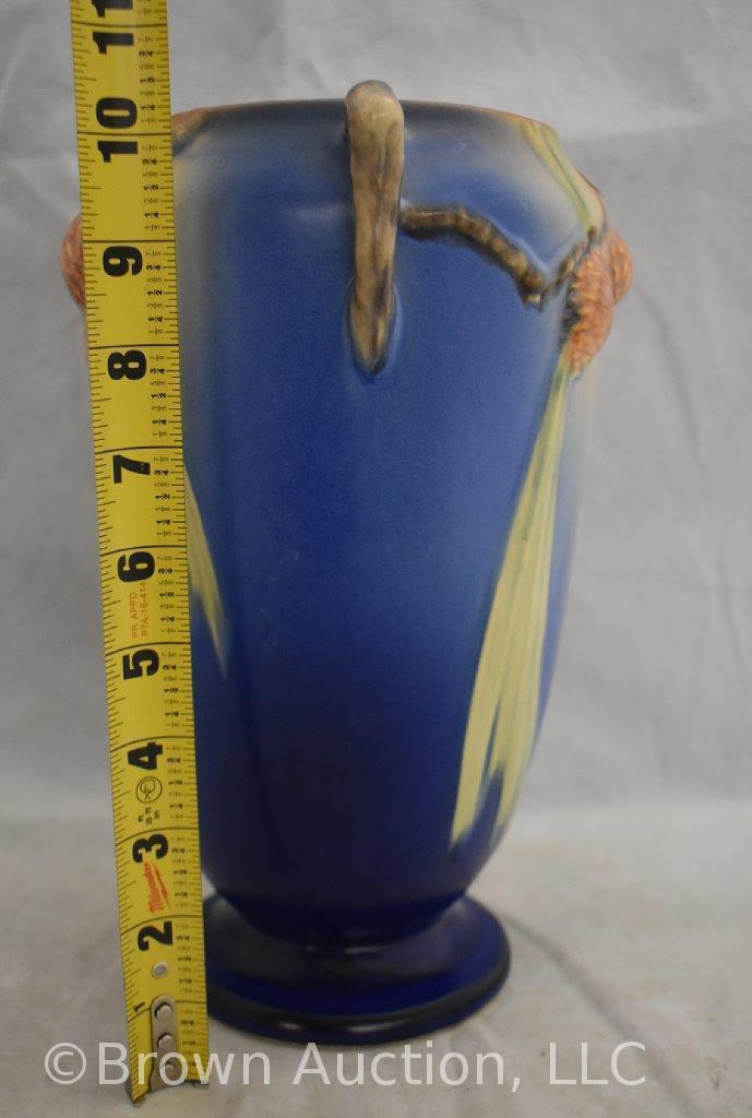 Roseville Pine Cone 709-10" vase, blue