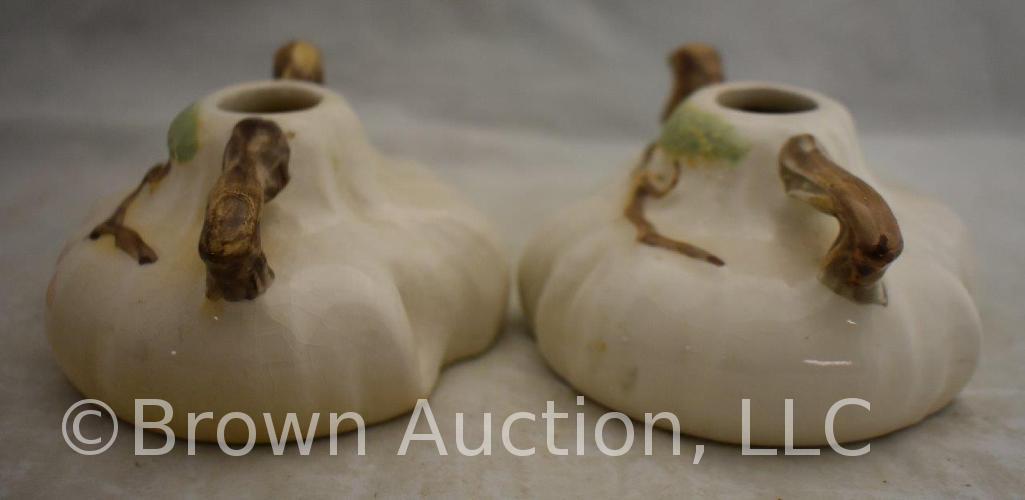 Pr. Roseville Ming Tree #551 candleholders, white