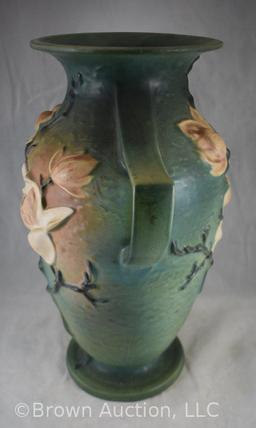 Roseville Magnolia 99-16" vase, green