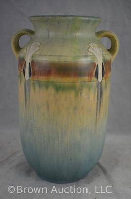 Roseville Monticello 563-8" vase, green