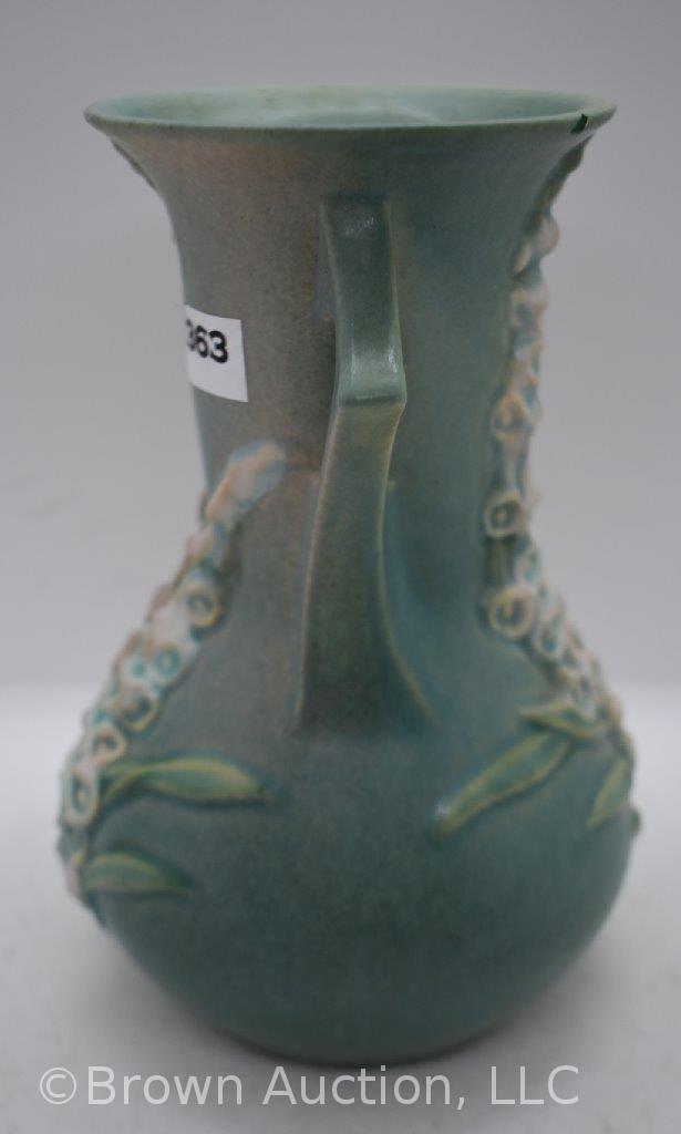 Roseville Foxglove 43-6" vase, green