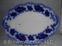 Large blue and white platter, large leaves border