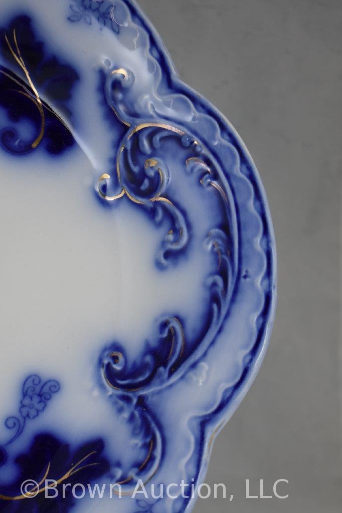 Large blue and white platter, large leaves border