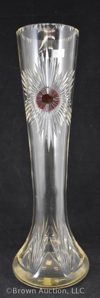 Crystal 14" vase with red center starburst design