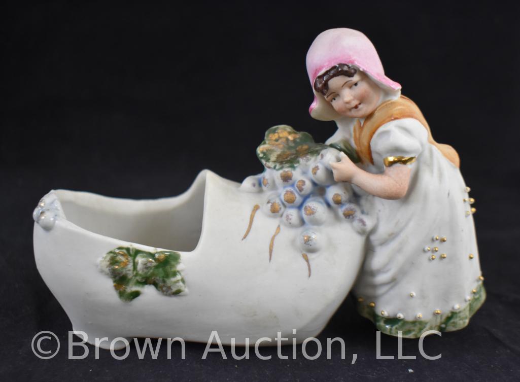 (3) Novelty porcelain shoe planters and (1) figurine`