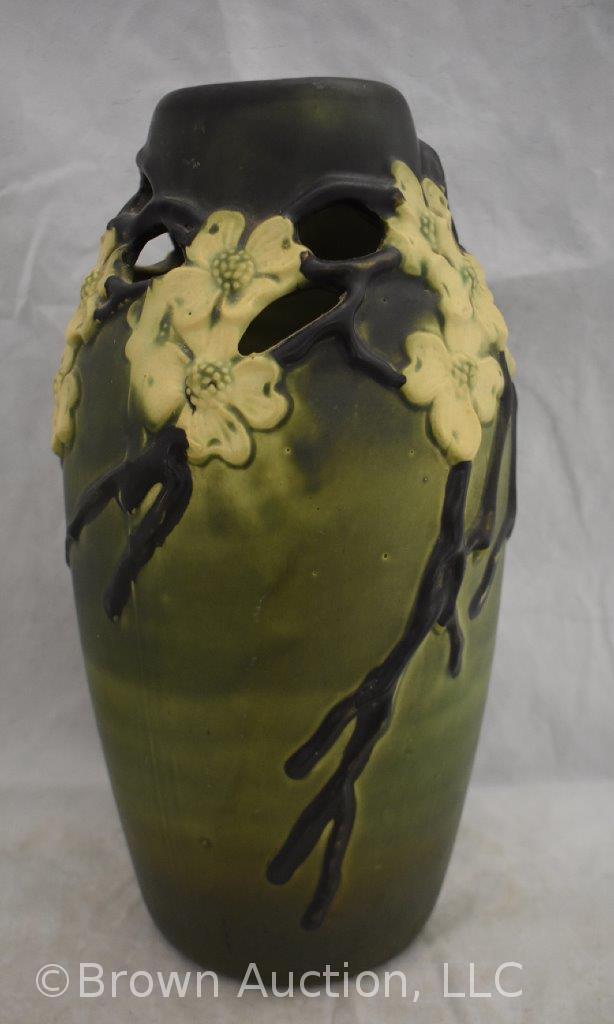 Roseville Dogwood II 140-14" vase