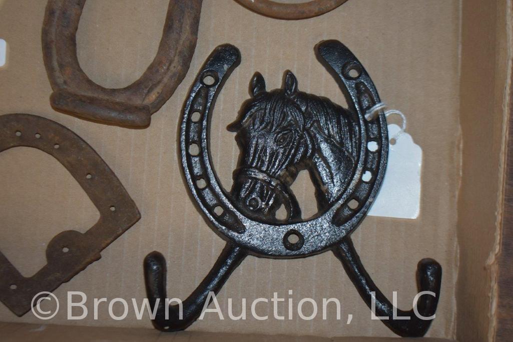 Assortment of CI horse head 2-hook coat hooks, horseshoes and iron horse bit