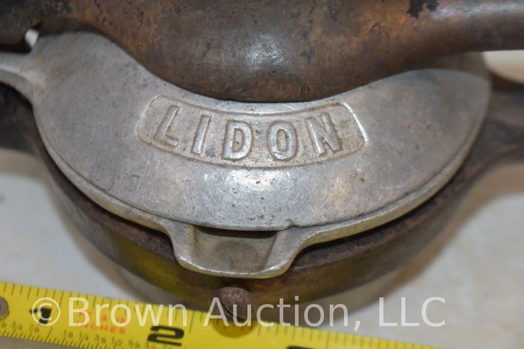 (4) Vintage Cast Iron citrus squeezers