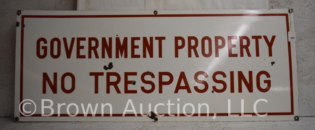 Government property No Trespassing ssp sign