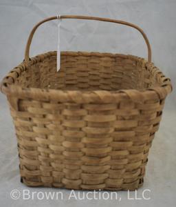 Vintage rectangular wicker basket