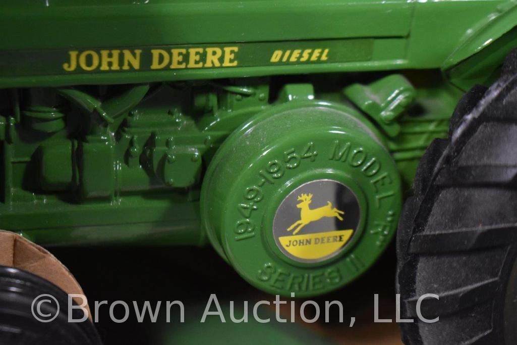 John Deere model R diesel diecast tractor