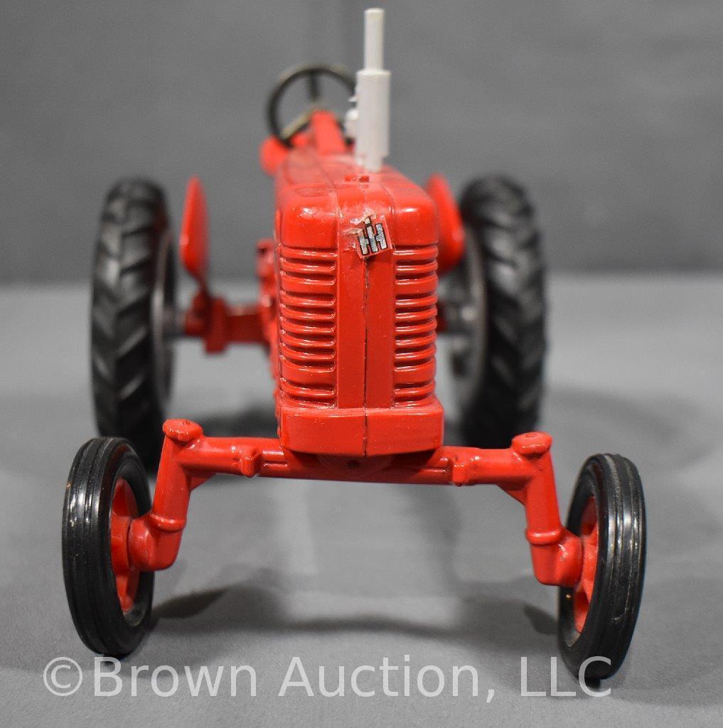 Farmall 300 diecast wide-front tractor