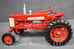 Farmall 350 diecast wide-front tractor