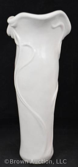 Van Briggle 1997 Collector's Society LE 11.5" Daydreamer vase, white - Rare!