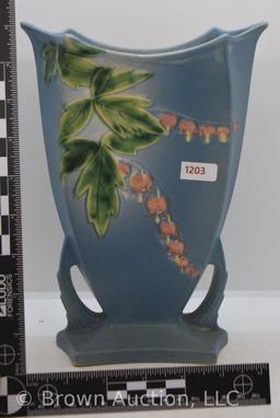 Roseville Bleeding Heart 970-9" vase, blue