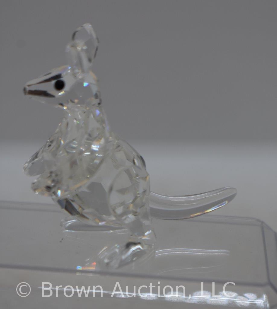 Swarovski Crystal 2.25"h kangaroo mother w/baby, original box