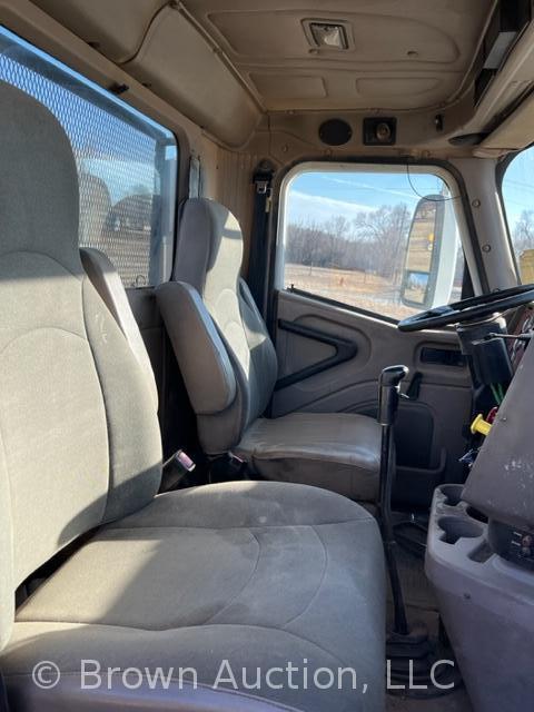 2004 International 9400i semi - PARTS ONLY