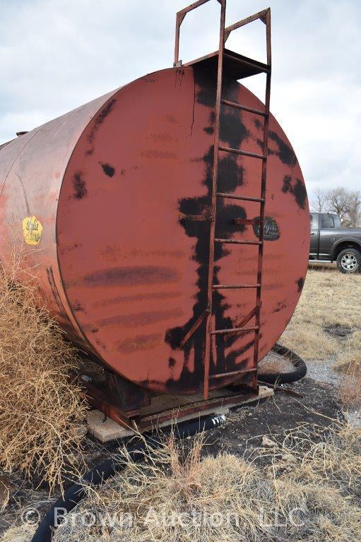 5,000 gallon bulk oil tank on skids