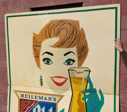 LARGE 2 PIECE WOOD SIGN HEILEMANS OLD STYLE BEER