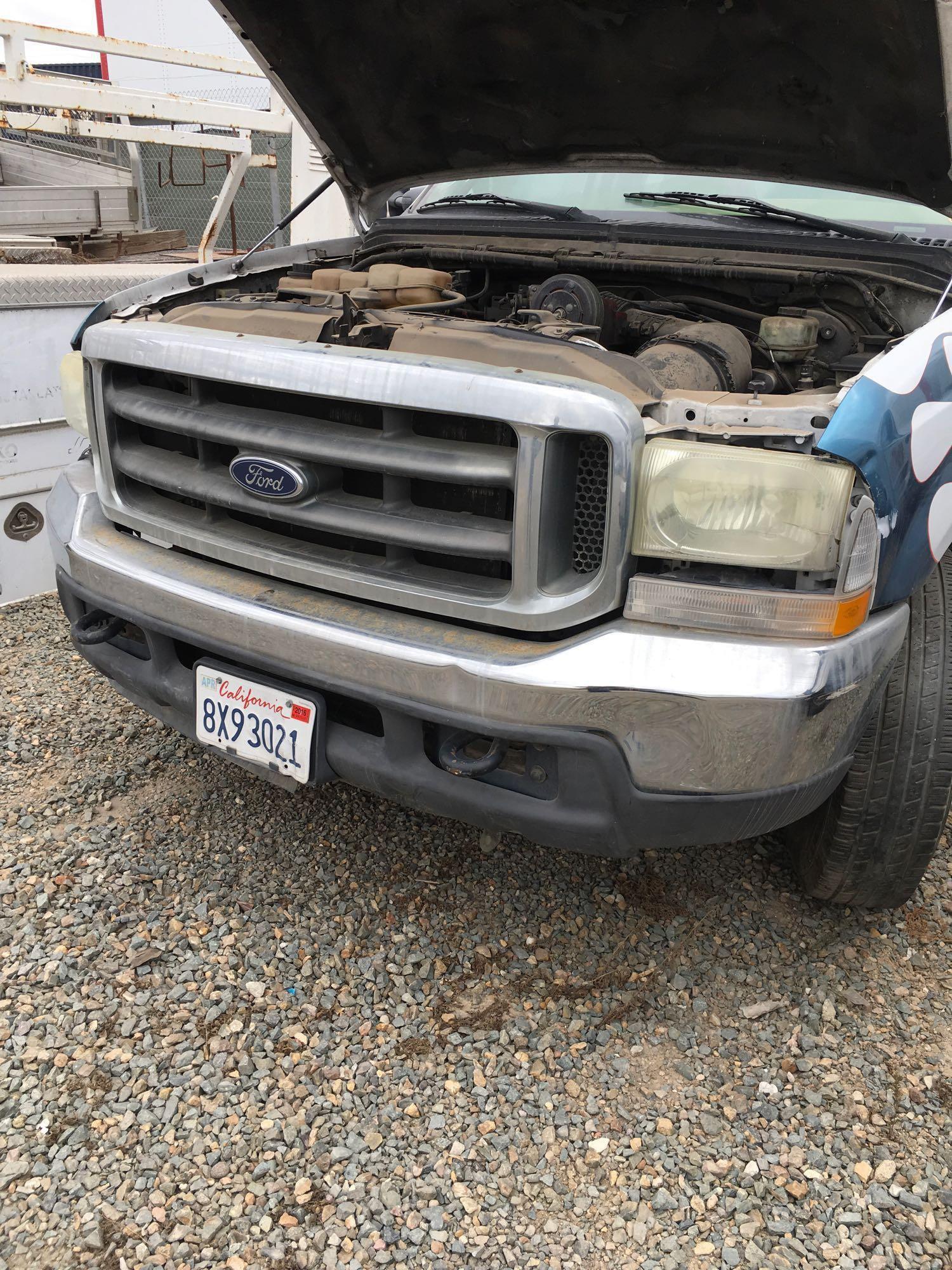 04 Ford F350 Super Duty With V10 Motor Runs