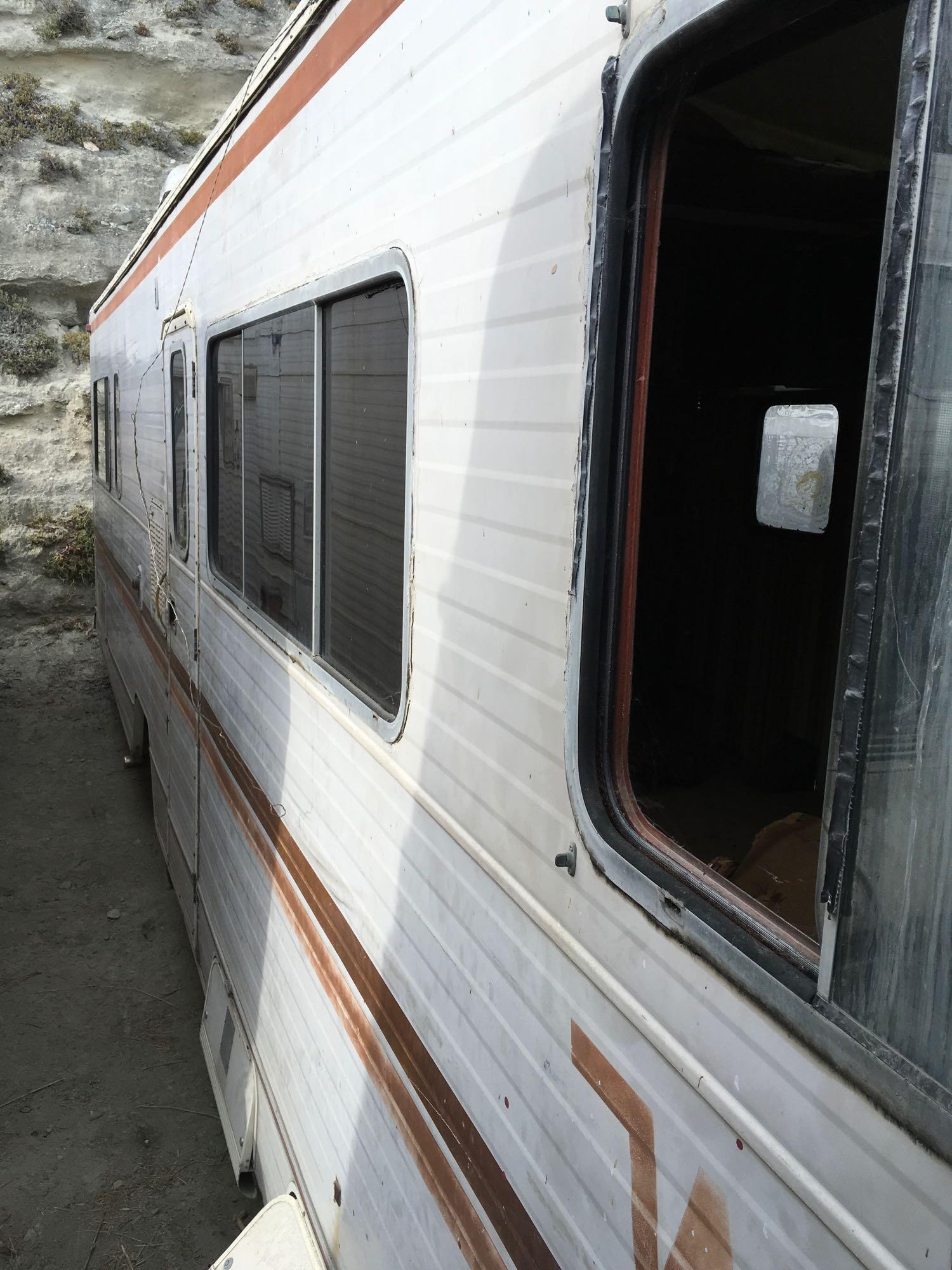 1980 Winnebago 30' Chieftan Motorhome last vin 156902