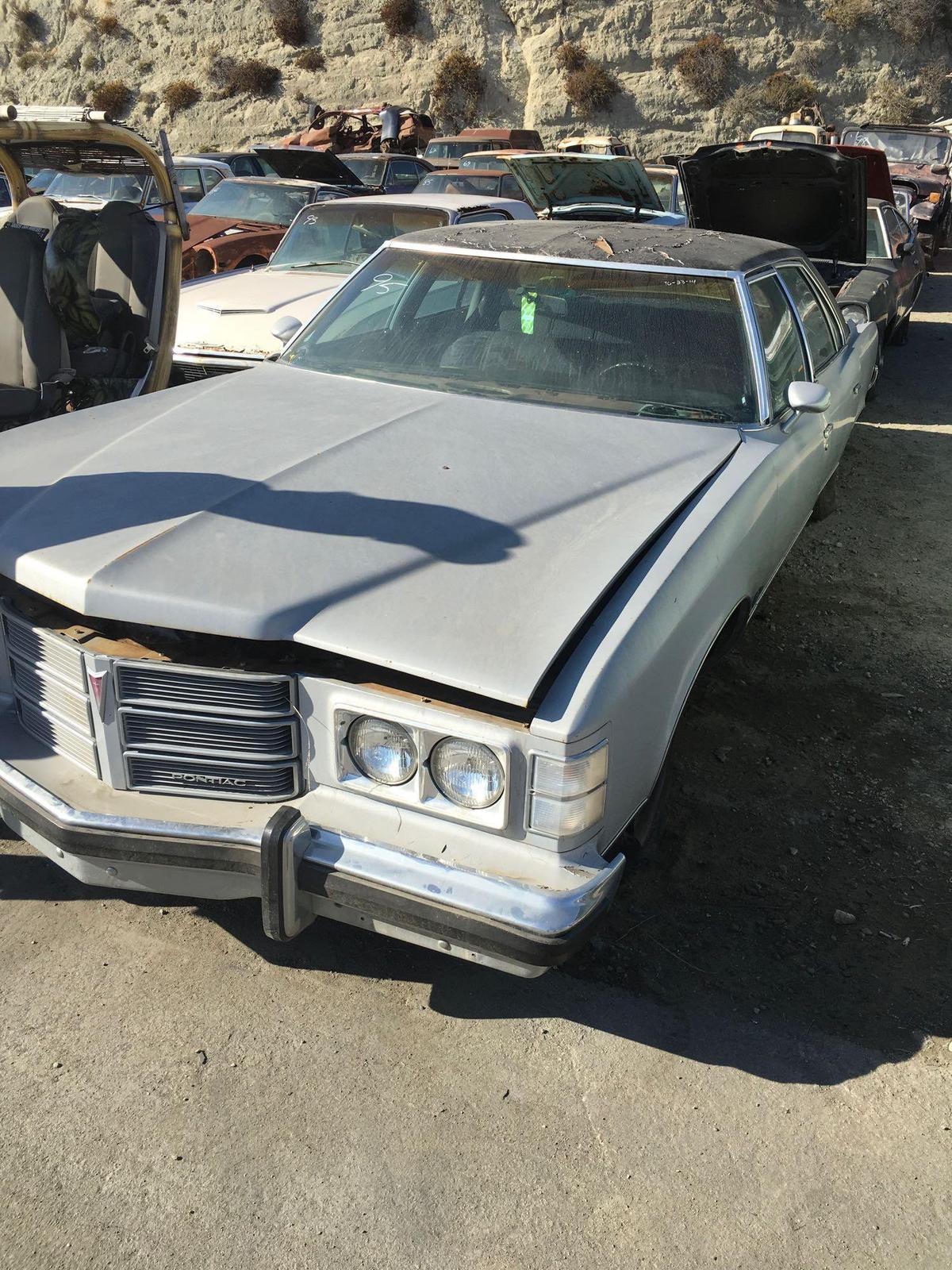 1975 Pontiac Catalina. Lic Plate 643MSU. Last 6 vin 144501