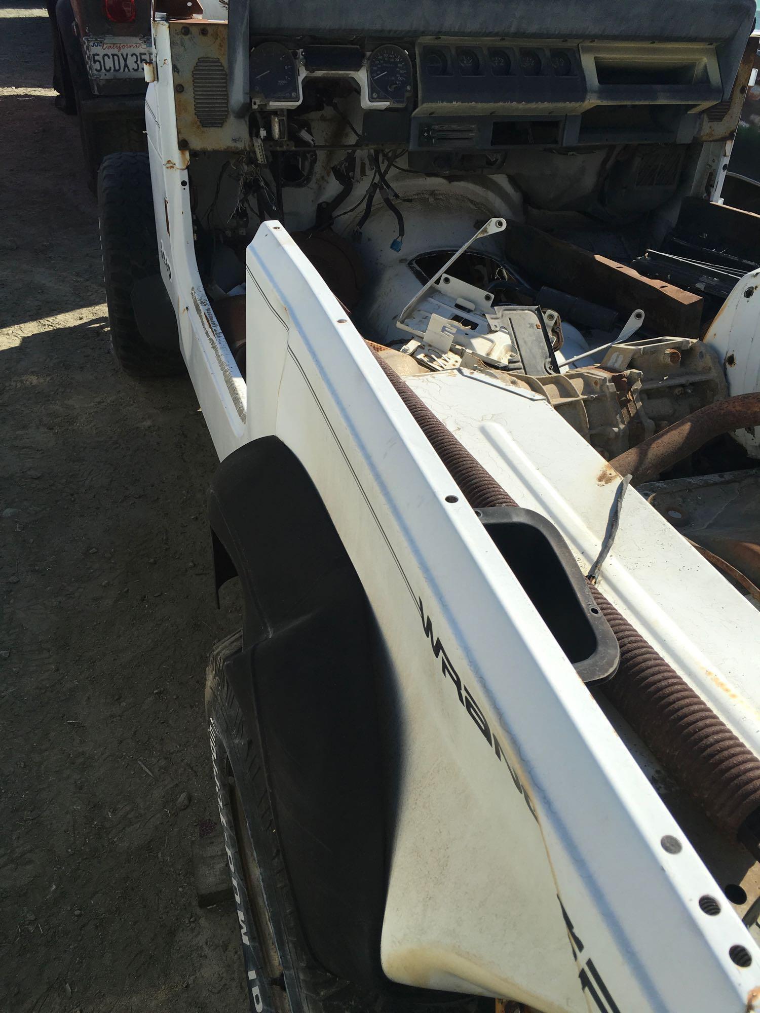 1992 Jeep Wrangler White. Last 6 of vin# 542398