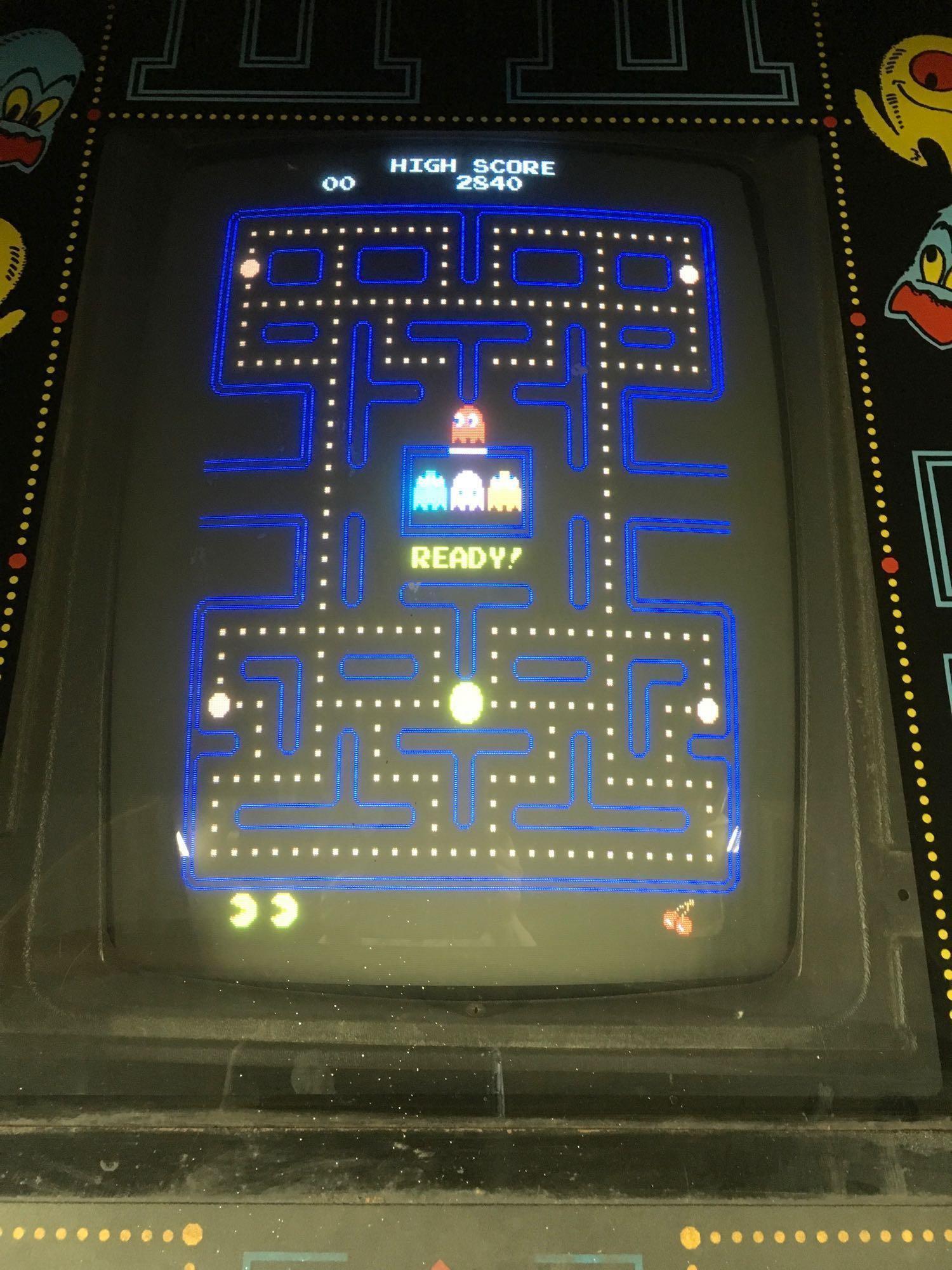 1980 Midway PAC-MAN Arcade Video Game Machine. Works