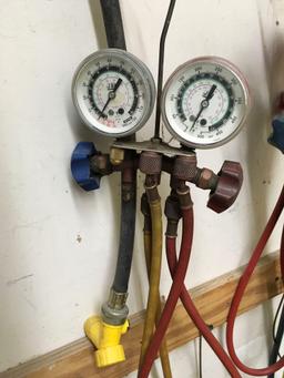 Refrigeration gauges