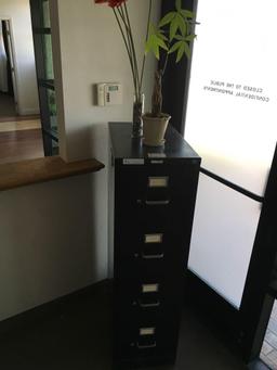 4 drawer File cabinet and vases