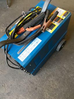 Chicago Electric welding systems Arc-180 welder. 230V 60 Hz