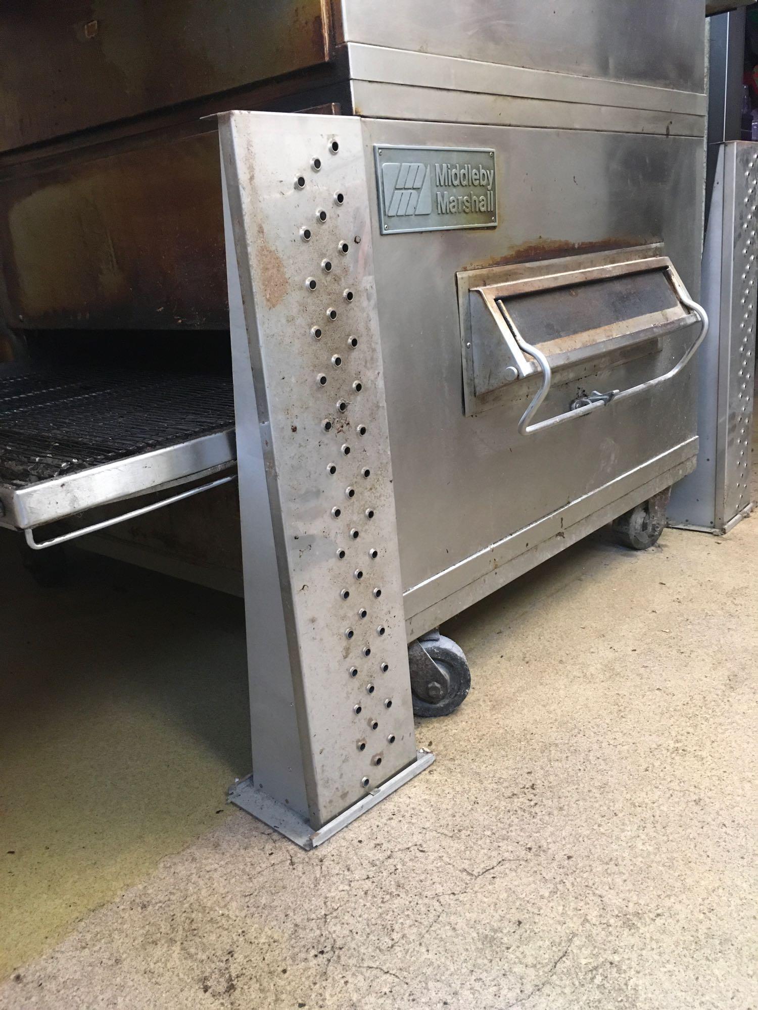 Middleby Marshall Pizza Oven model PS200, works, natural gas, on casters, 120 volt controls only