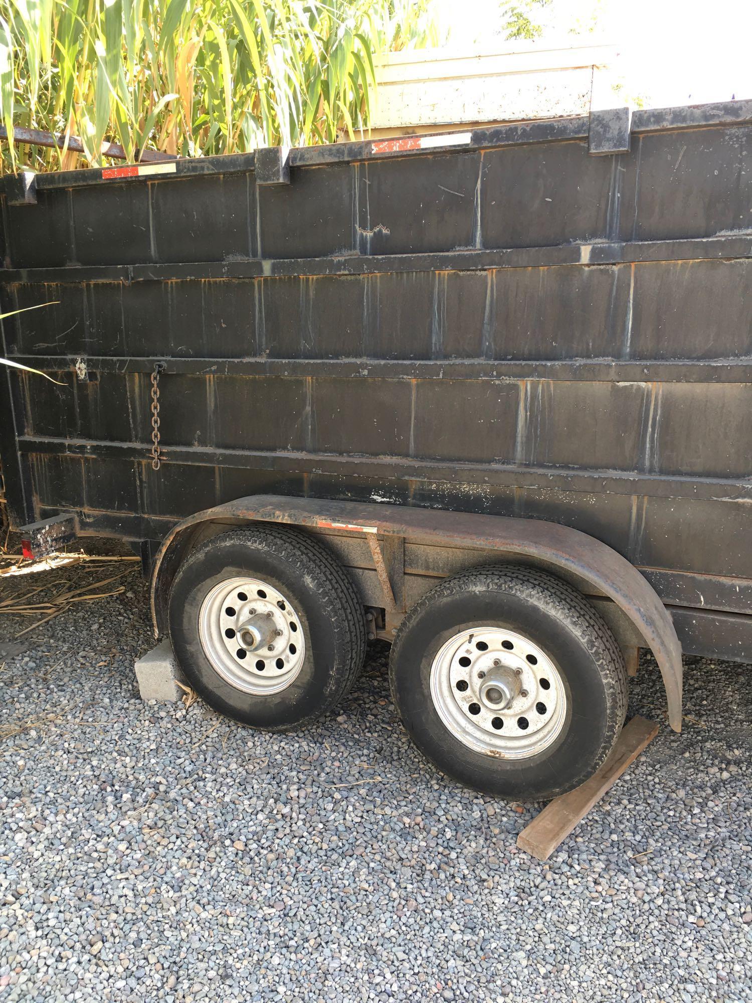 6' x 12' Dump Trailer WORKING Front panel damaged