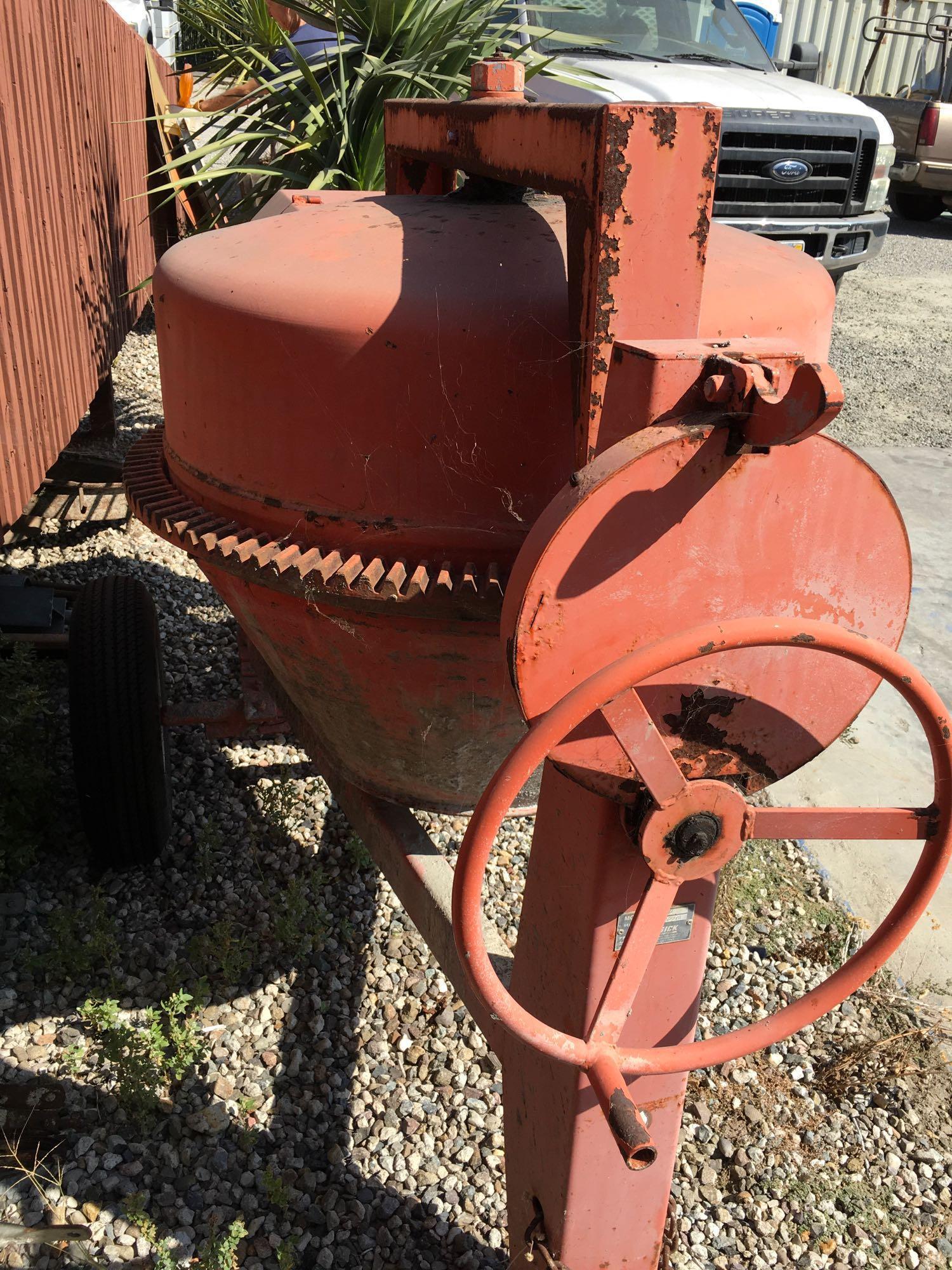 Essick Electric cement mixer ideal EC 92, WORKS 115 or 230V  See video of Mixer running 2nd photo