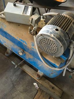 Air Compressor - MISSING PARTS - UNTESTED