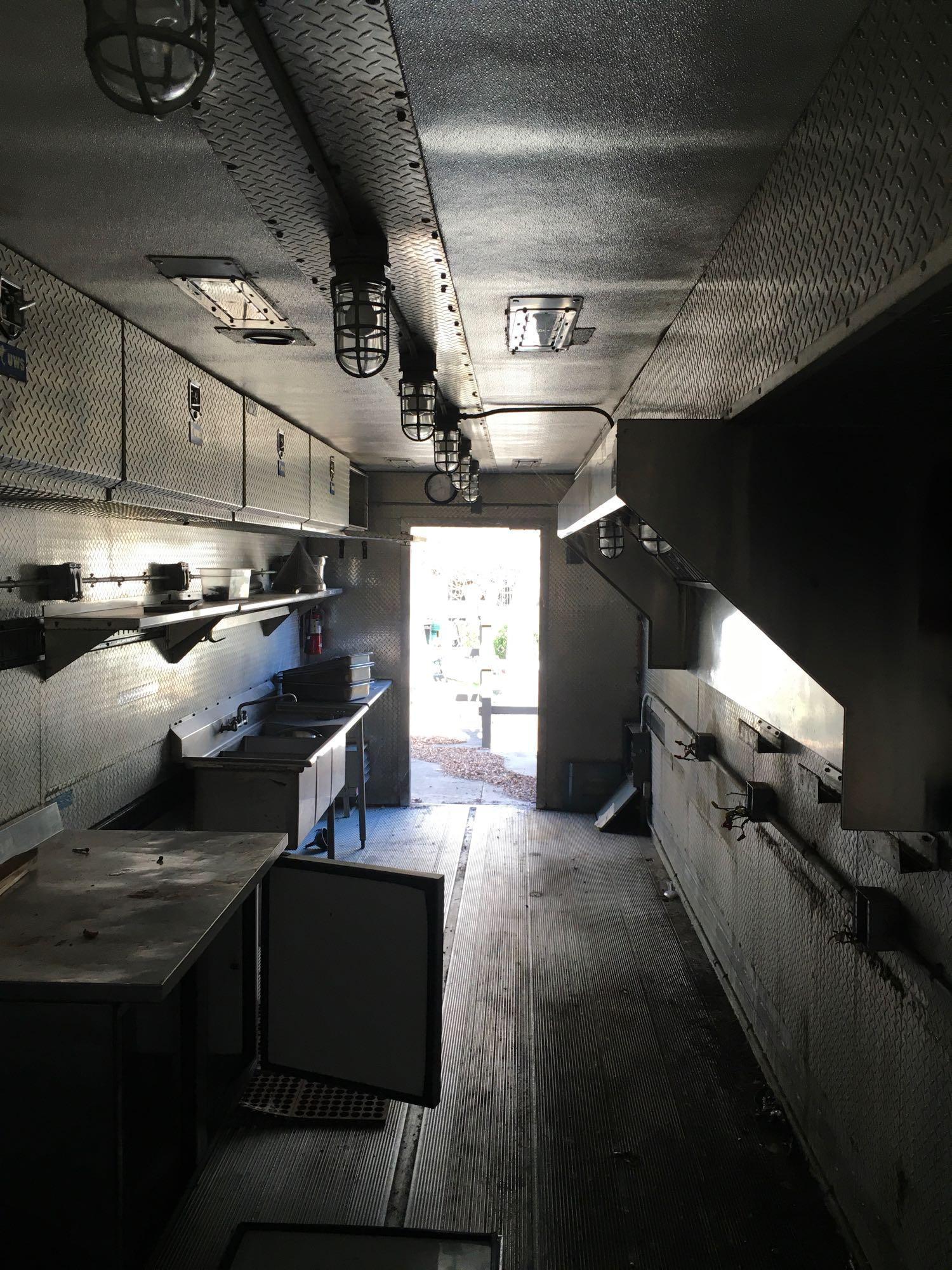 1999 36' Mobile 5th wheel kitchen trailer. Over 80 photos !! Sold on Bill of Sale Only