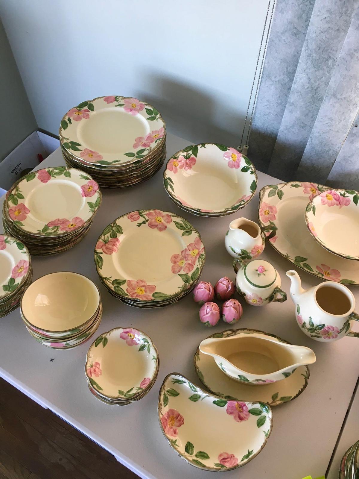 61 pieces. Vintage. Desert Rose Franciscan Earthenware china.