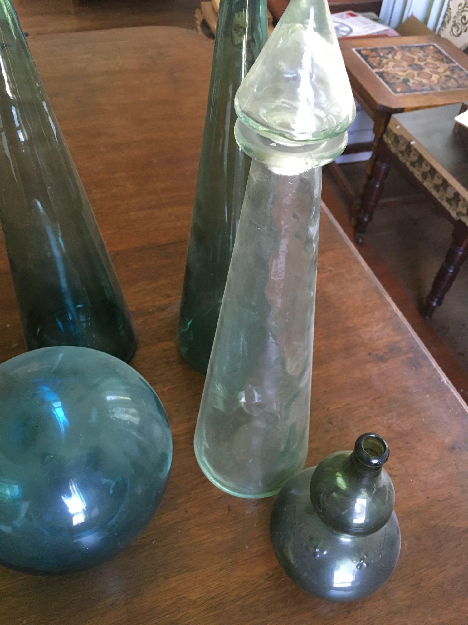 6 pieces. Vintage Assorted decorative blown art glass