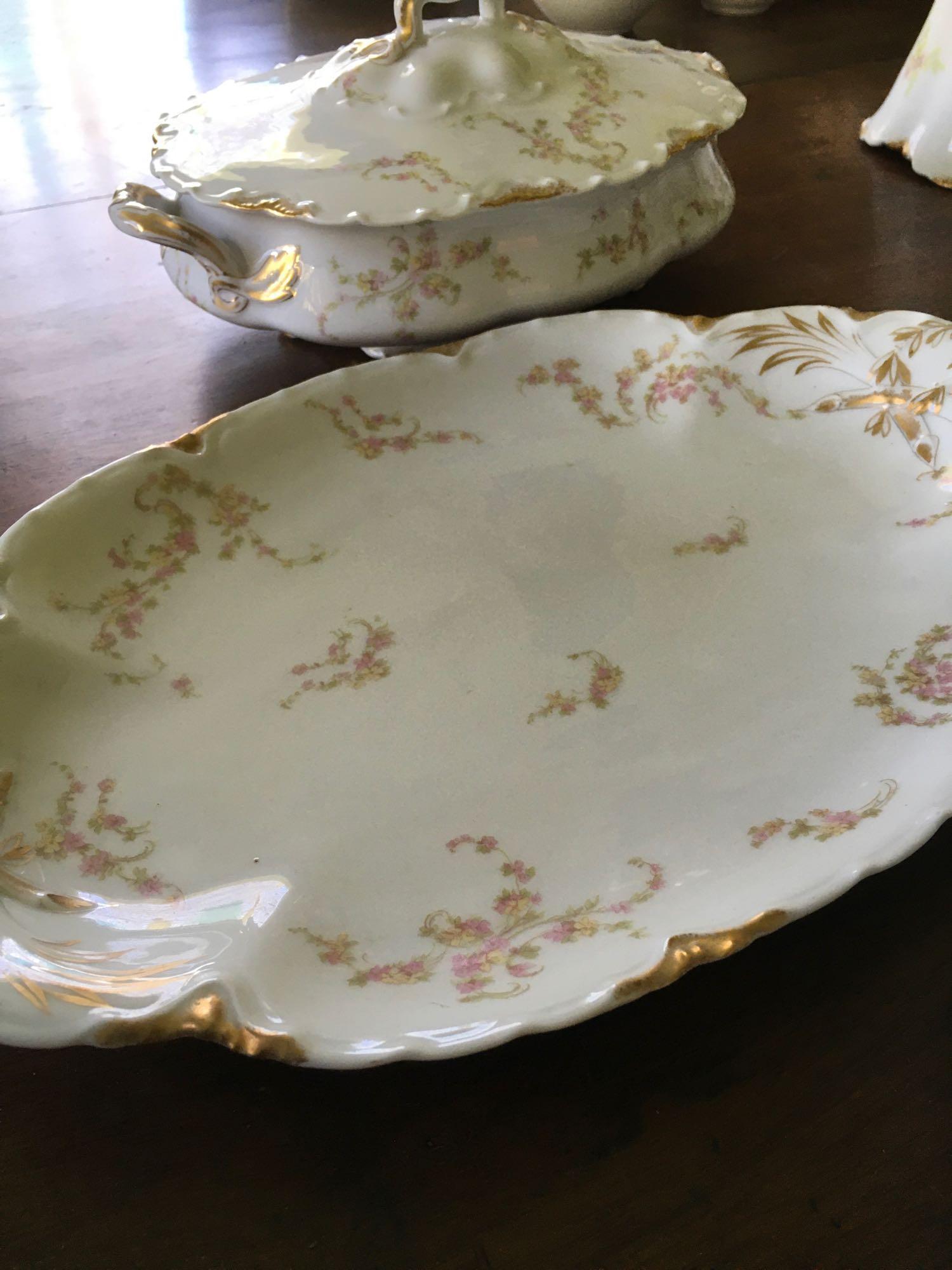 Vintage, (71) Pieces of Haviland & Co. china set