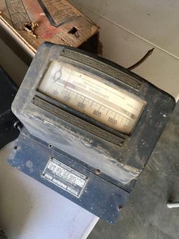 Vintage. Brown Electric Pyrometer, Log Maker, Lo Bots skates