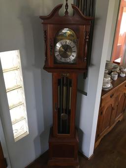 Grandfather clock made in Germany Hermle Black Forest 451050H, 94cm.