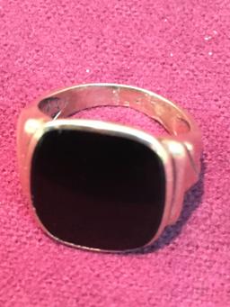 Gold & Black Onyx men's ring, size 5½   Date Stamped 1941